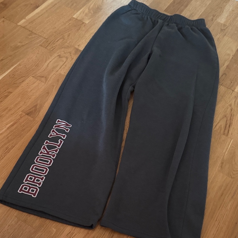 Black Wide-Leg 'Brooklyn' Sweatpants